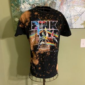 Pink Floyd bleached tie die shirt in size L.